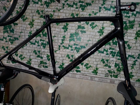 Khung sườn xe đạp đuagroupsetwheelsetphụ tùng xe đạp đua cao cấp  Xe  máy Xe đạp tại TP HCM  26015619